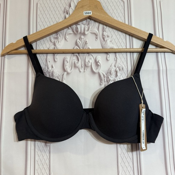 SKIMS Other - Skims Fits Everybody T-Shirt Bra In Onyx Black Size 36A NWT $54